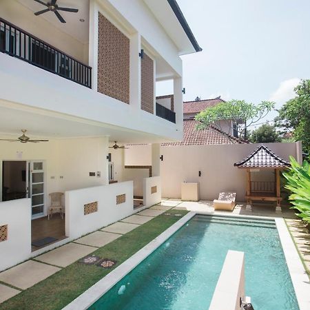 Bed and Breakfast Donguri House Bali à Jimbaran Extérieur photo