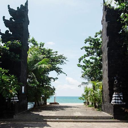 Bed and Breakfast Donguri House Bali à Jimbaran Extérieur photo